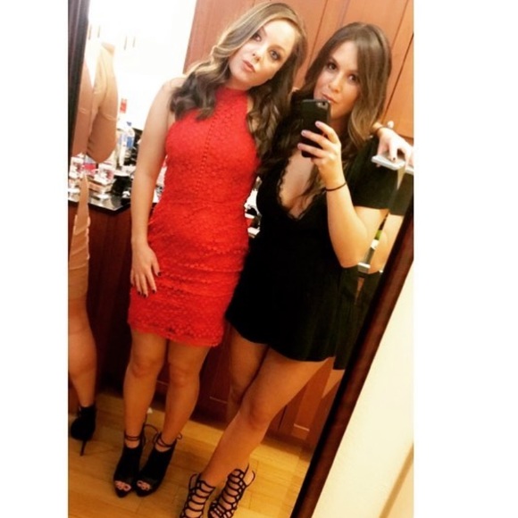 Hello Molly Dress - Picture 6 of 7